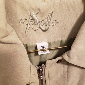 Neyelle XL Light Coat